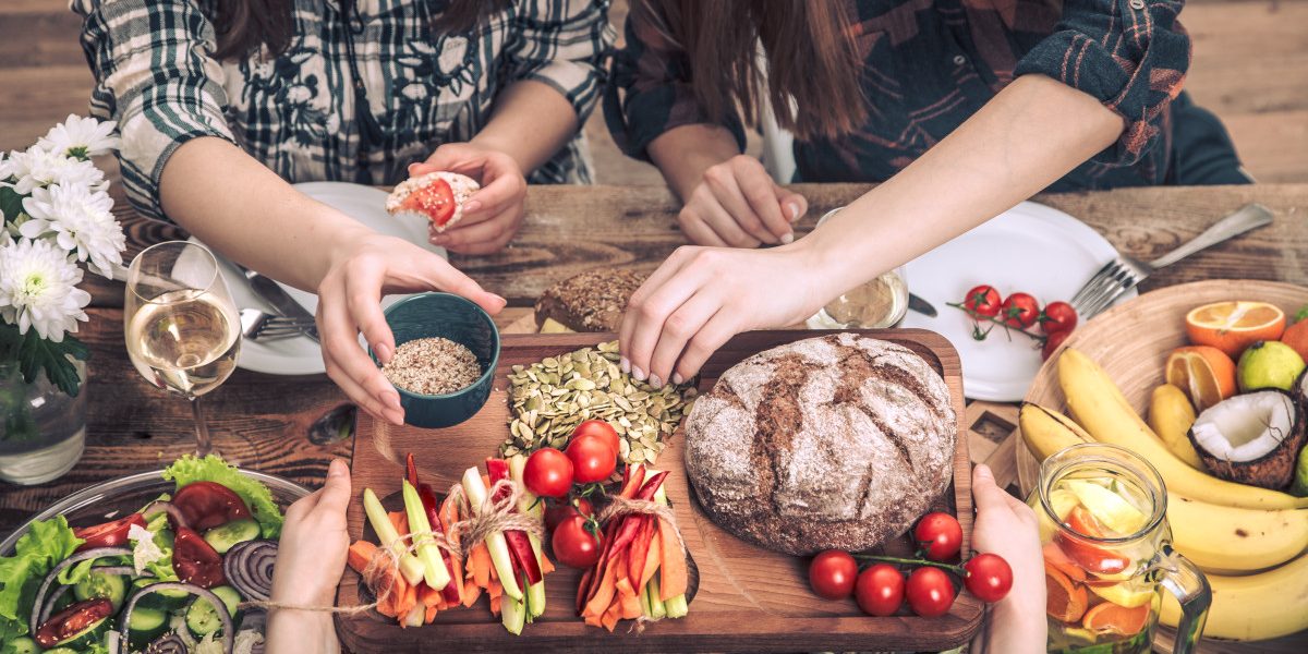 Alimentul zilnic al românilor: specialist, preparare sănătoasă