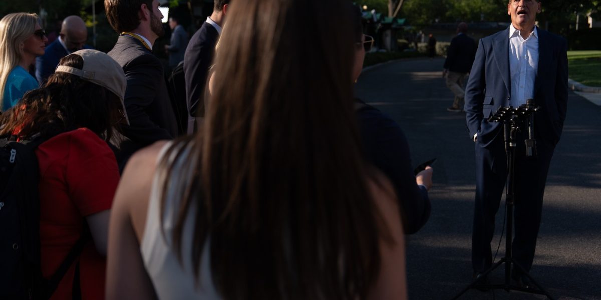 Miliardar: „Jenant” salariu mic! Cum a făcut 1.000 de angajați milionari