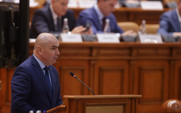 Bolojan: Urgență în Parlament! 6 legi blocate, miliarde PNRR în pericol