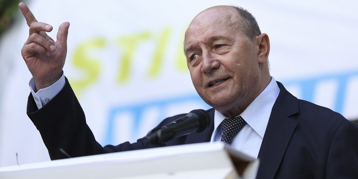 Băsescu: Nicușor Dan, în afara Constituției din cauza unei cereri absurde