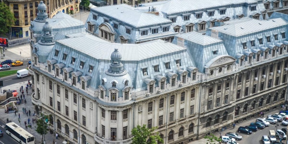 UB: Record înscrieri admitere 2026. Câte dosare la un loc