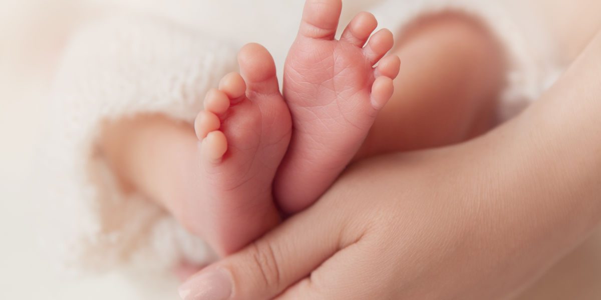 Miracol Medical: Sugari extrasi din abdomenul unui nou-nascut