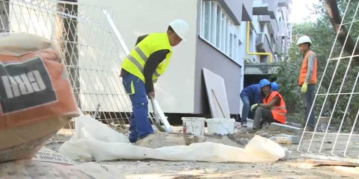 Străinii plătesc sănătatea, dar nu văd medic. Patronatul zice: Acționați