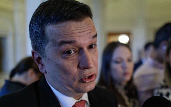 GRINDEANU, PSD: Voturi pentru guvern în august, strategii secrete