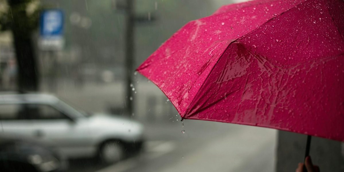București sub cod galben: Vijelii și ploi, temperaturile scad