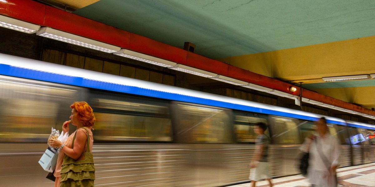 Mahler: Pericol Legionella la metrou. Evitați deplasările.