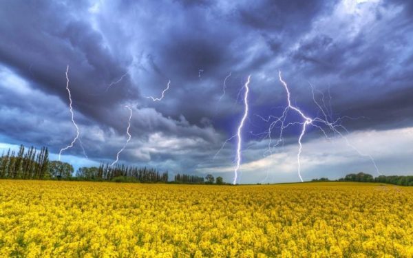 Alertă meteo! Vremea rea vine după canicula infernală din Ucraina