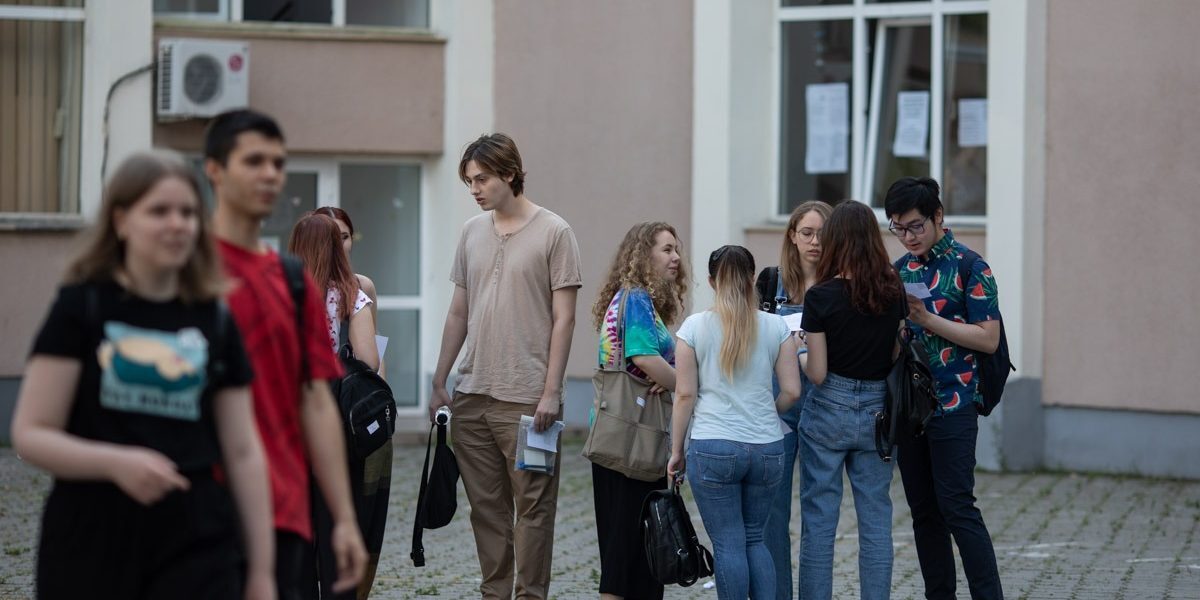 Bac 2026 Toamnă: Matematică sau Istorie, miza azi