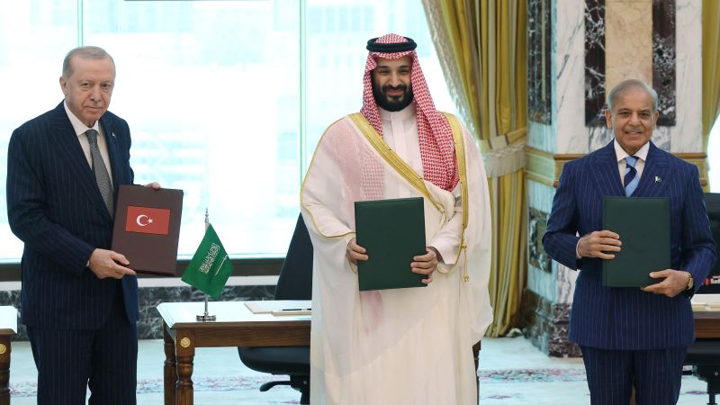 Arabia Saudită mobilizează giganții musulmani contra Iranului