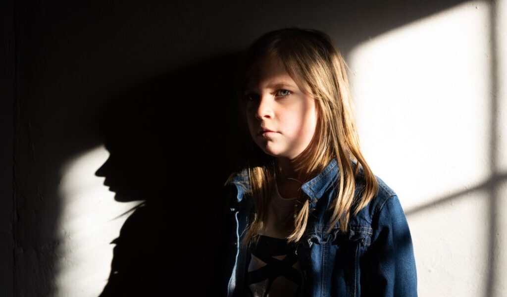 Tulburări la copii: Medicii evită diagnosticul până la adolescență