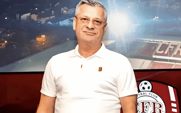 Varga țintește din nou: „Un papagal”