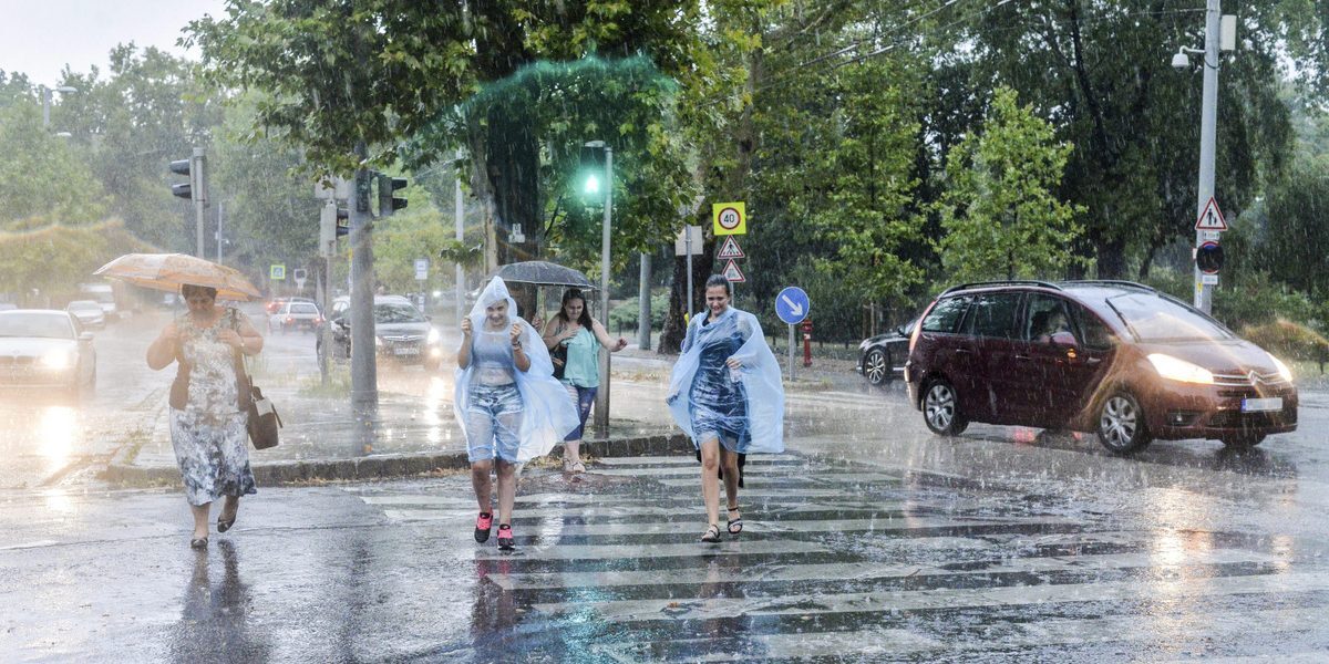 Vremea rea alungă canicula, dar furtuna trece repede