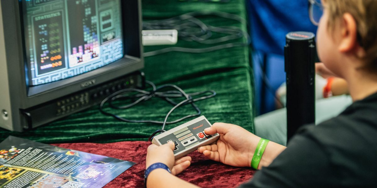 Gamingul: Femeile intră masiv, dar industria ignoră o problemă cheie