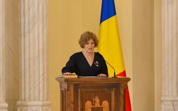 Oana Gheorghiu îl pune pe Grindeanu sub presiune: PSD în opoziție, listă cu acuzații