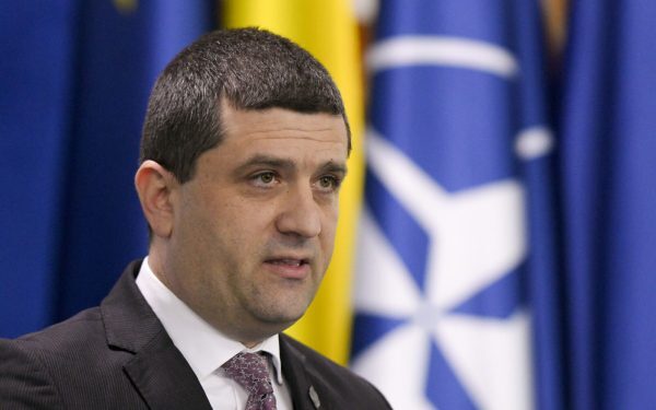 Grindeanu acuzat de Miruță: Vinovăție pentru proiectul de apă blocat