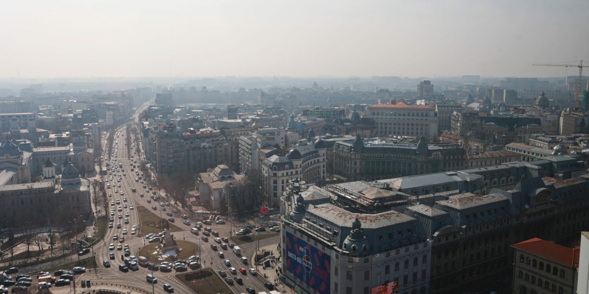 Trafic blocat sâmbătă la Universitate, STB modifică rute