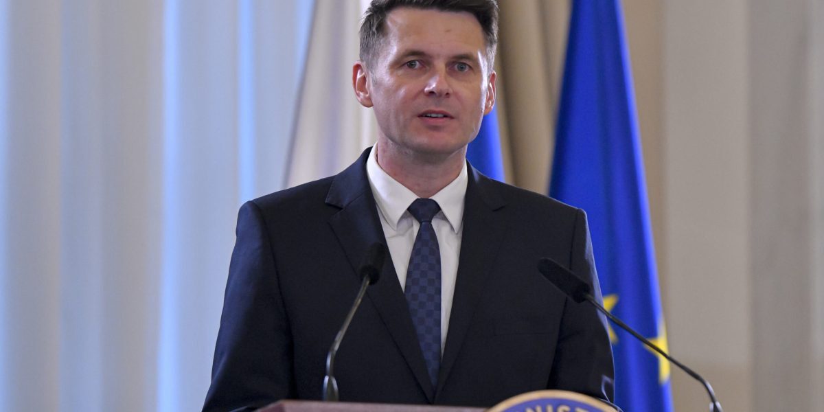 Abrudean, după datele INS: Măsurile economice dau roade