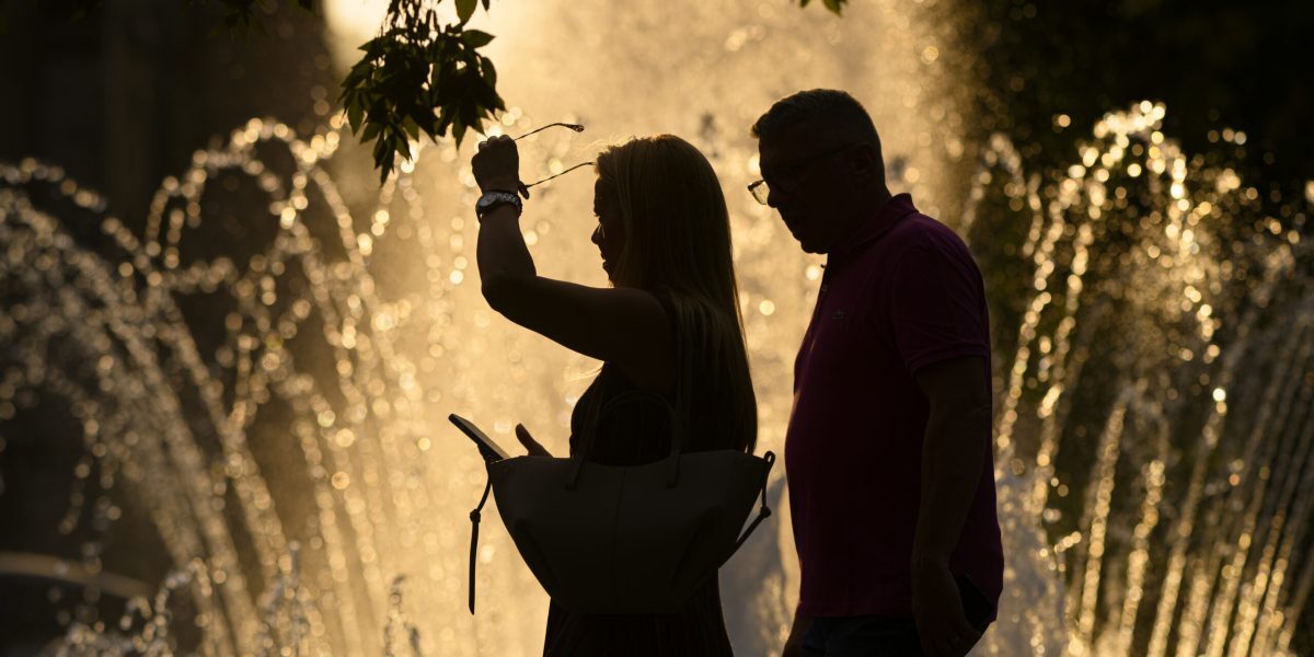 București: Căldură sufocantă, apoi furtuni. Prognoza ANM