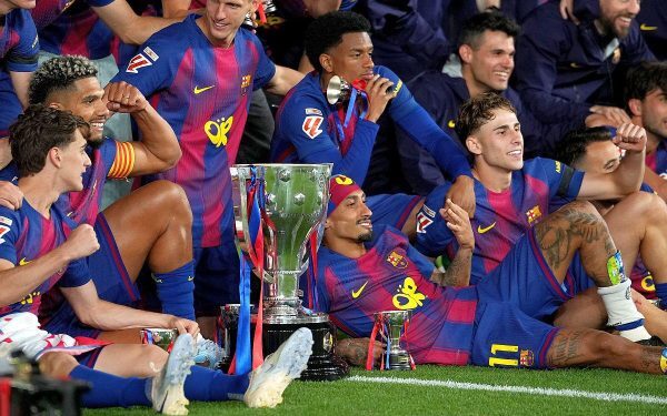 Liverpool ia pe nimeni de la Barcelona