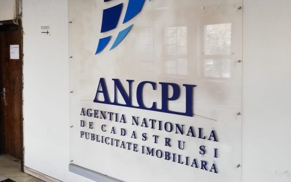 ANCPI-ul blochează 5.000 de tranzacții imobiliare, peste 500.000 euro blocați