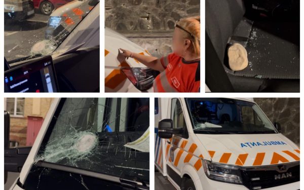 Ambulanță atacată cu topoare pentru că „fură copii” – VIDEO