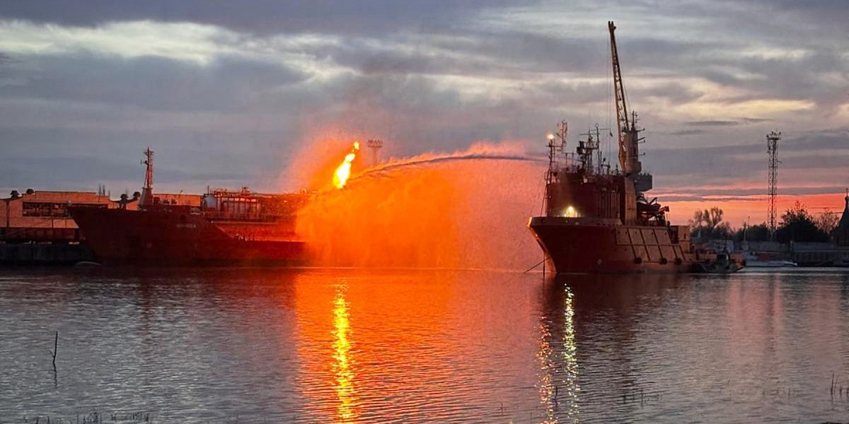 Atac rus la Izmail, aproape de România. Incendiu la port