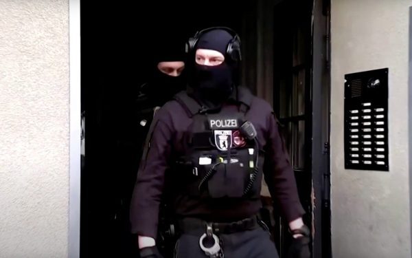 MAE, după spionajul româncei în Germania: Nicio cerere consulară
