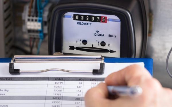 Factura la energie: Cât crește și cum se calculează acum
