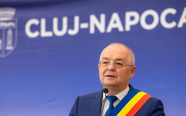 Cluj, miros pestilențial: Boc oprește gunoiul organic