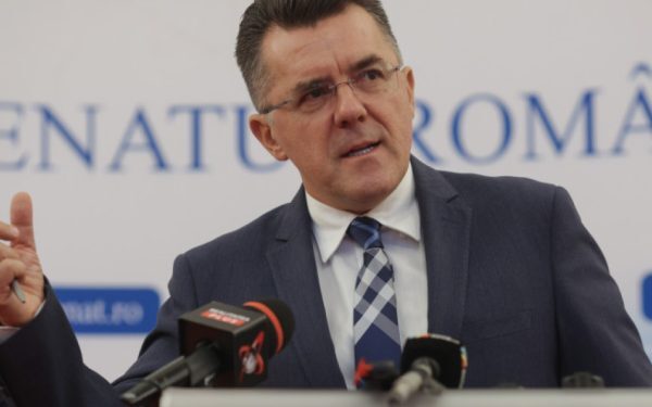 DUNGACIU: AUR negociază Guvern, dar Șoșoacă pune bețe-n roate