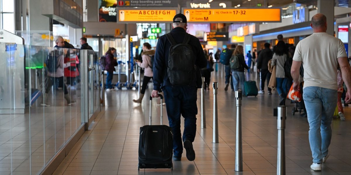 ETIAS Amânat: Turiștii Scapă de o Nouă Taxă de Călătorie