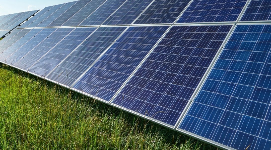 Exim Bank finanțează parcul solar Părău 2 al Econergy