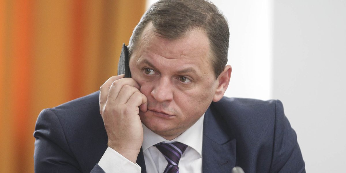 Educația ignoră scandalul Vlase cu doctoratul suspect de plagiat