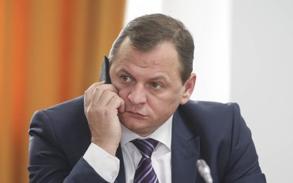 Educația ignoră scandalul Vlase cu doctoratul suspect de plagiat