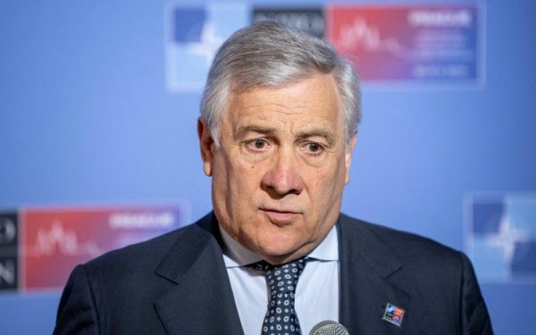 Italia, revoltată: Spania acționează „inacceptabil” în criză