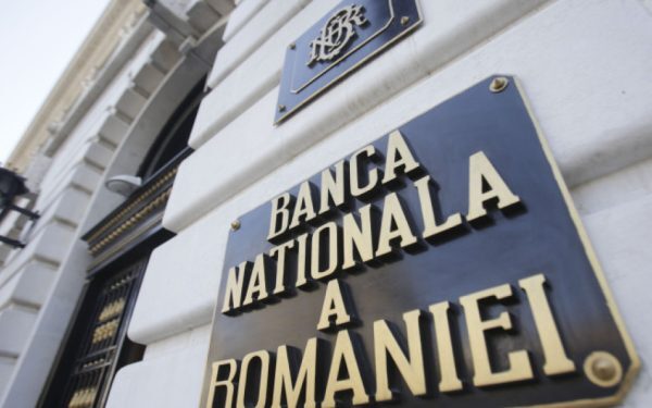 BNR, dobânzi scăzute: Isărescu explică risc european