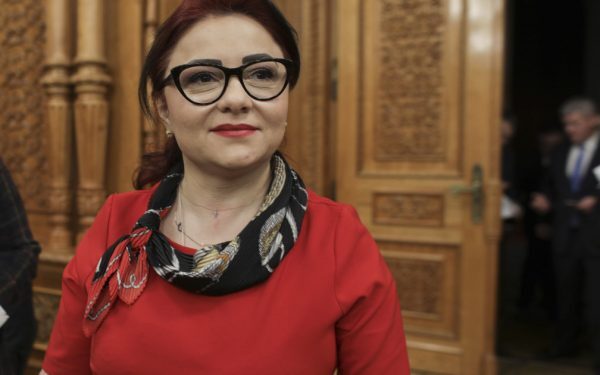 Trăilă pleacă din Guvern! Cum comentează acuzațiile DNA