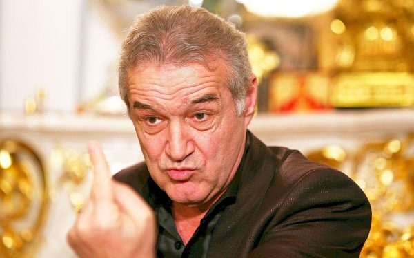 L-au luat sub control pentru 4 luni