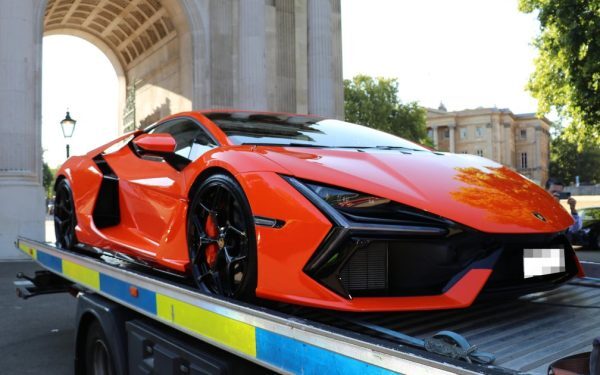 Londra: 10 milioane $ în bolizi, confiscați într-un weekend pentru condus agresiv