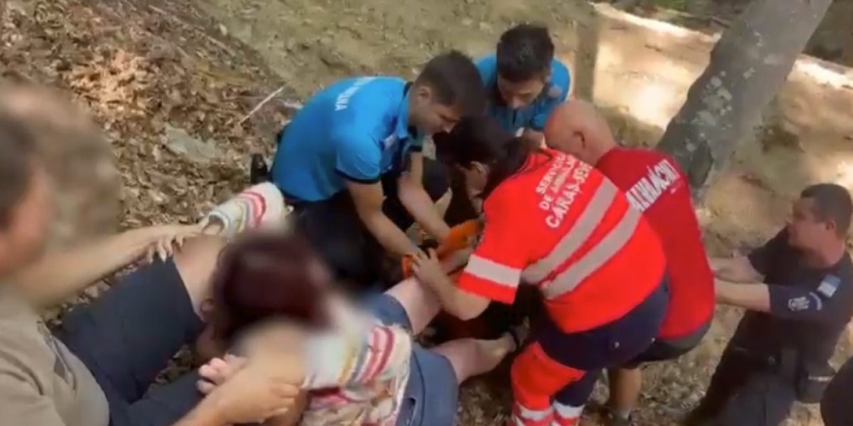 Turistă rănită salvată de jandarmii montani