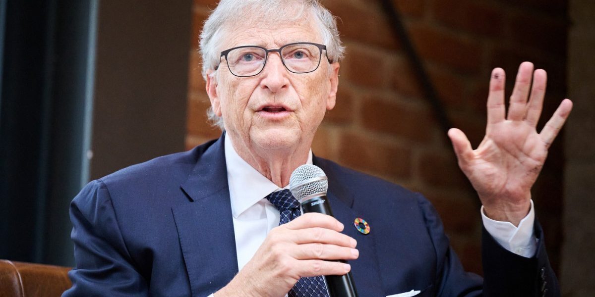Gates, avertisment AI: Ce spune miliardarul despre locurile de muncă
