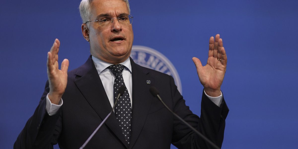 Ministrul Muncii acuză PSD: „Au sabotat legea salarizării”