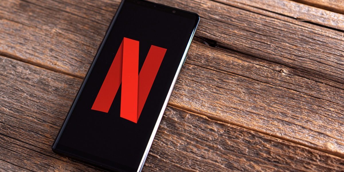 Disney+ și Netflix: Streaming gratuit contra reclame, după scumpiri