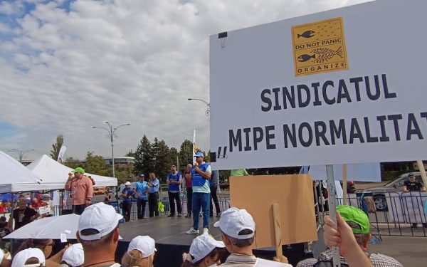 MIPE: Promisiune salarială prinsă în aer, legea tac