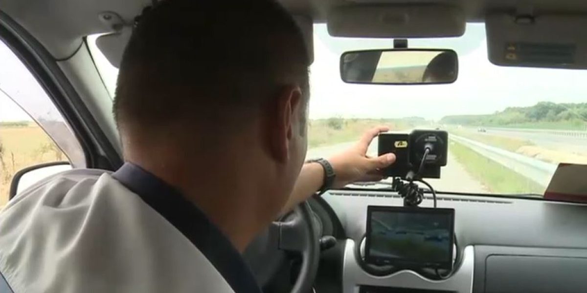 Șofer prins la 172 km/h: Tatăl mușcat de câine, urgență medicală. Ce a zis poliția