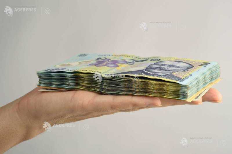 Tânăr de 19 ani, arestat pentru o escrocherie de 100.000 lei