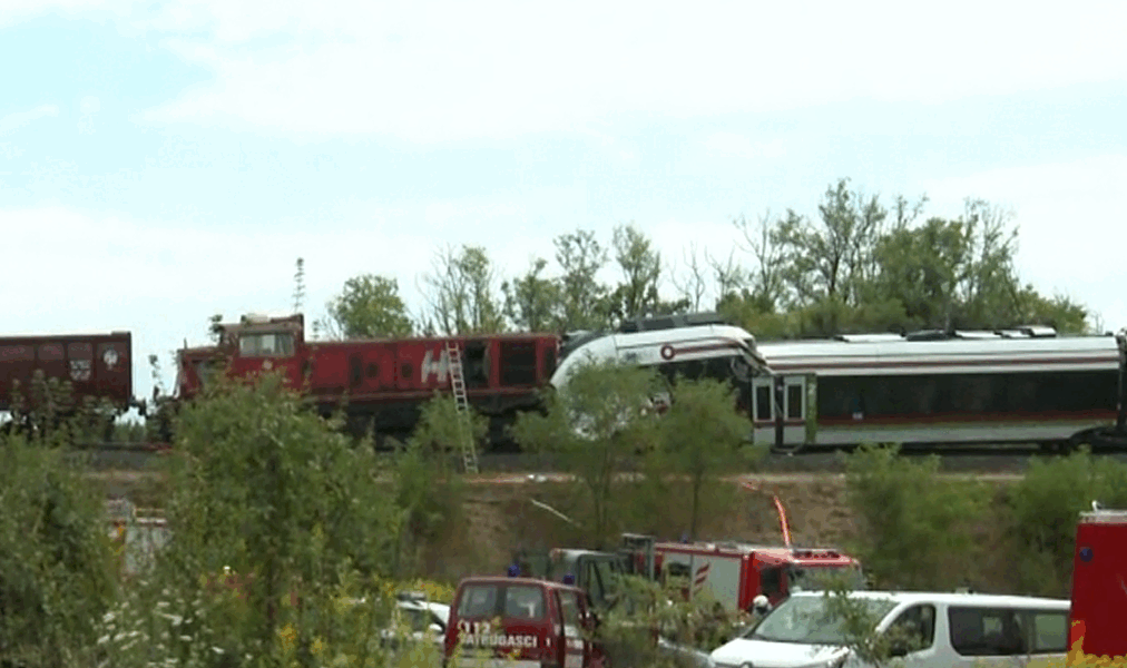 Trenurile s-au ciocnit în Croația. Zeci de răniți în accident