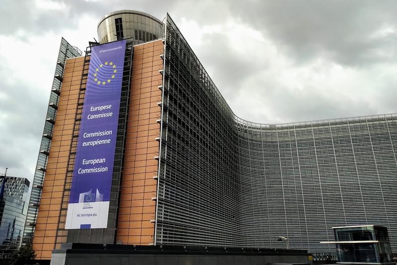 UE, avertisment dur: România, sub presiune pentru legea decarbonizării
