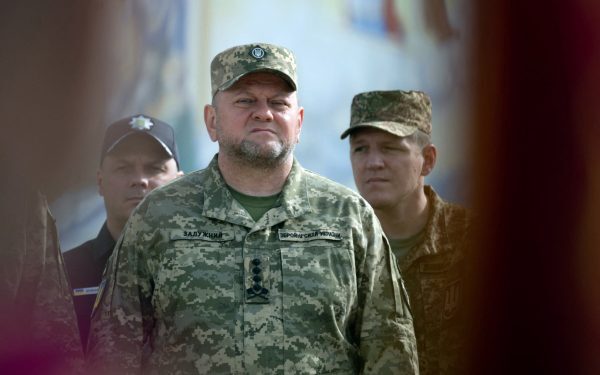Zelenski, învins de Zalujnîi, Budanov și Fedorov în alegeri