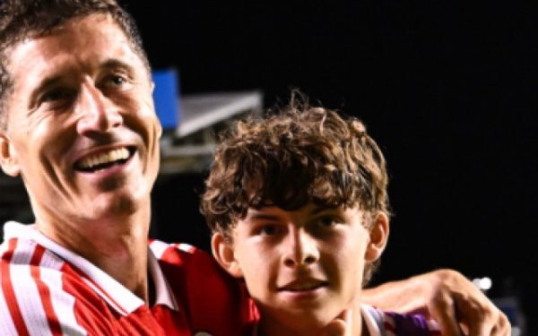 Român, pe teren cu Lewandowski, istorie în SUA